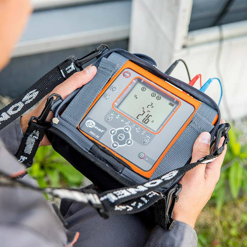 MRU-30UA – вимірювач параметрів заземлювальних пристроїв, рис. 1