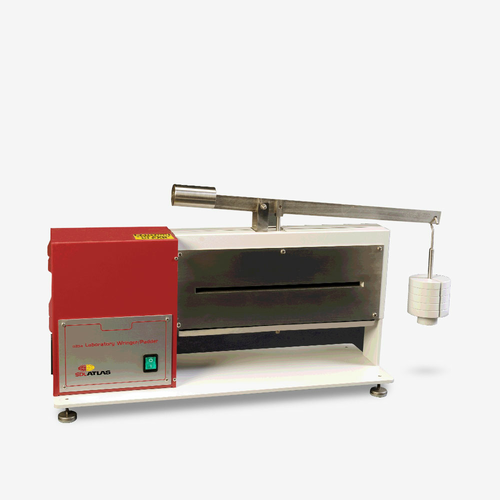 D394 – лабораторний прилад для віджиму зайвої рідини з тканини