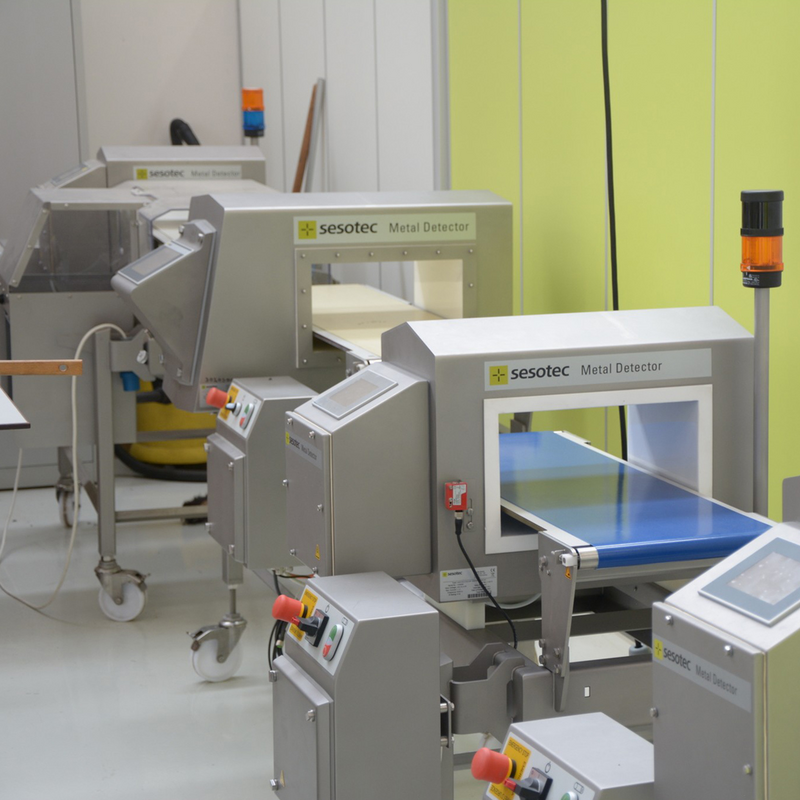 Металодетектор тунельного типу для конвеєрних стрічок, комплексна система VARICON+, Sesotec, рис. 3