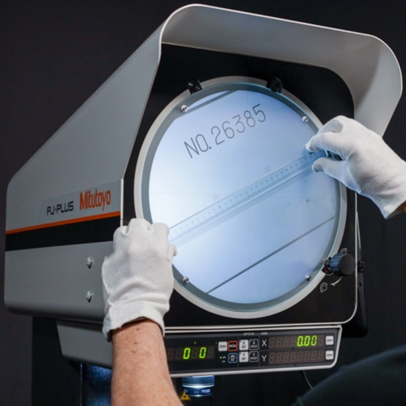 Вимірювальний проєктор PJ-P1010A, Mitutoyo, рис. 1