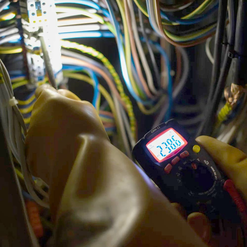 CMM11 – цифровий мультиметр (CAT II 600В), рис. 1